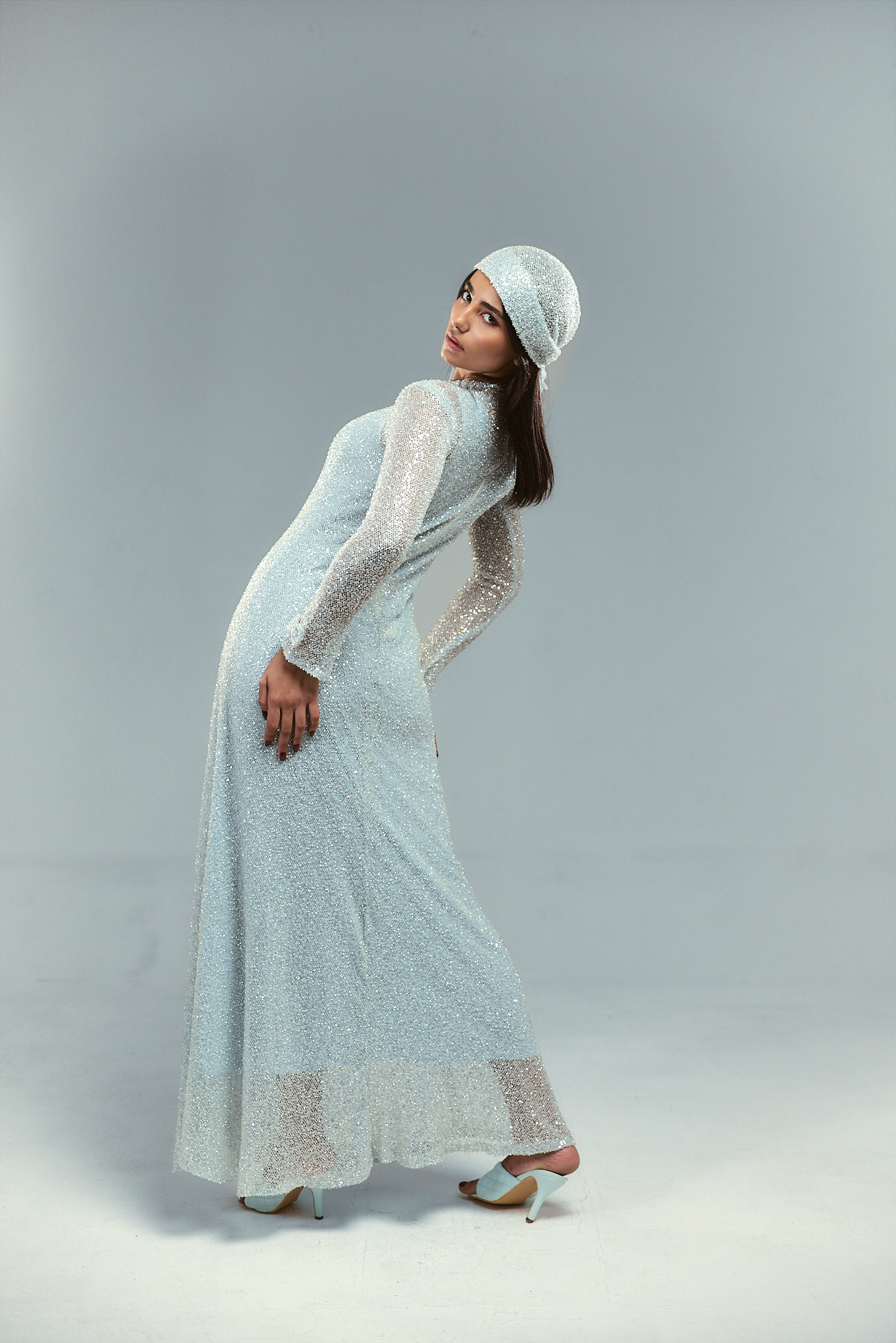 THE BOW GOWN - Image 4